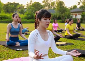 outdoor yoga classes